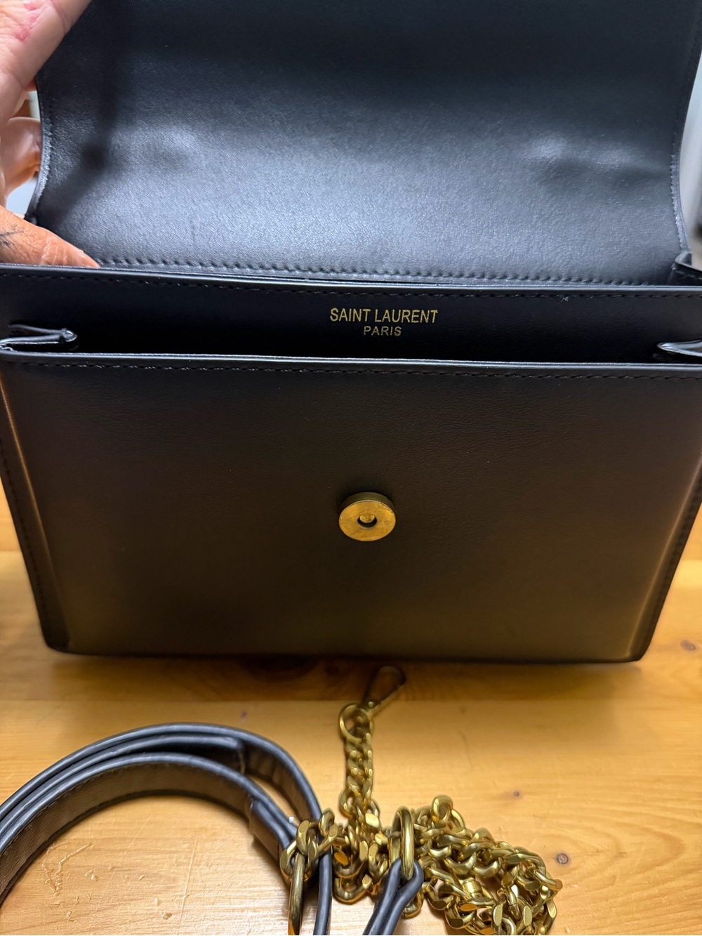 Fashion Inspired Black Leather Top-Handle Crossbody Bag - Picture 4 of 9
